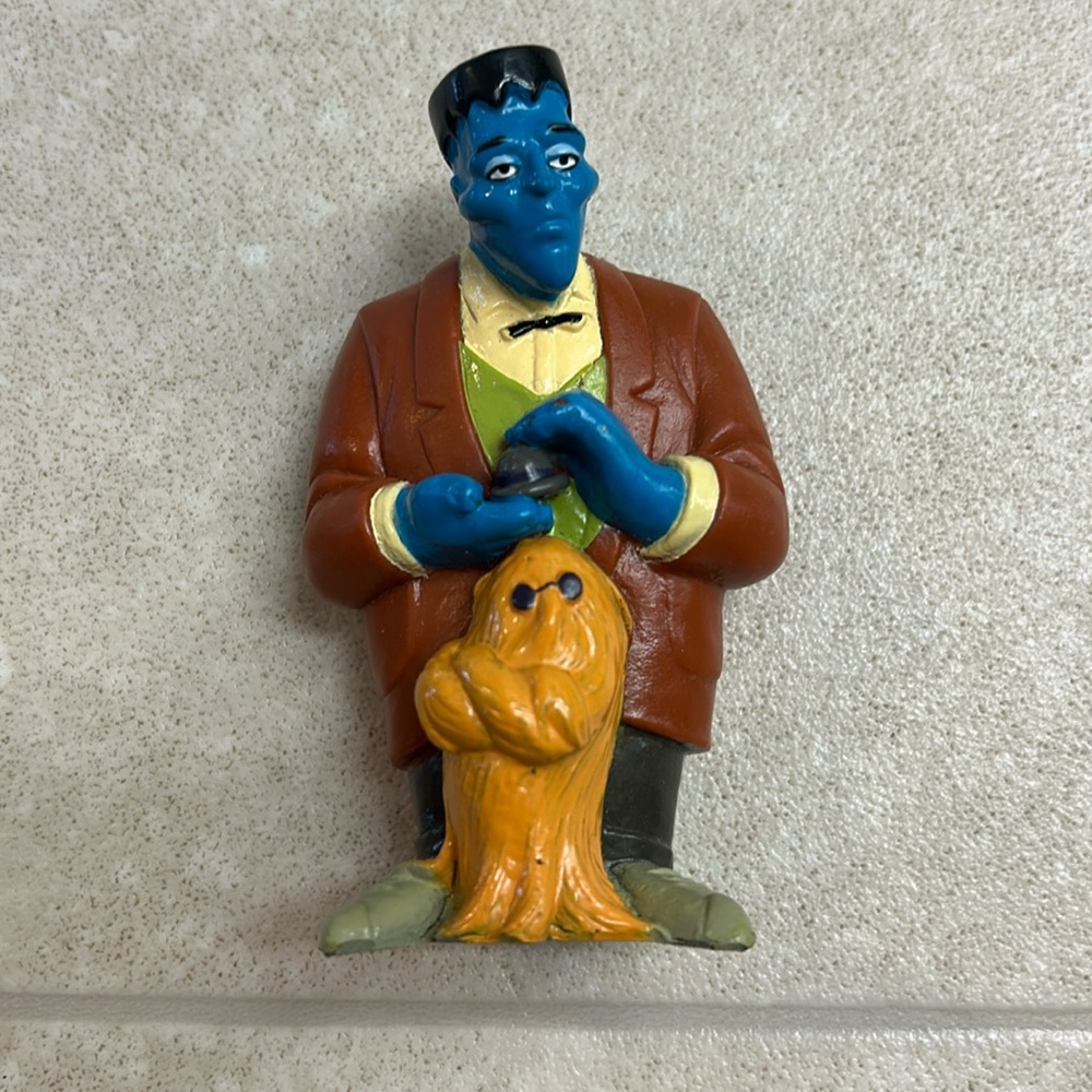 Vintage 1993 HBPC The Addams Family Lurch & Cousin Itt Figure Rare Halloween